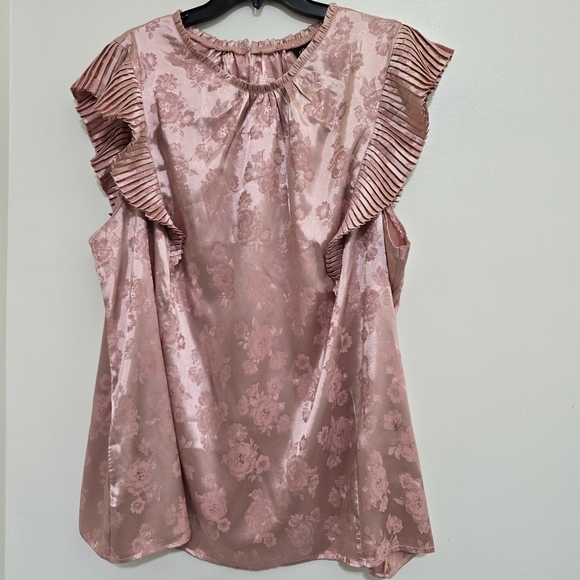 CITY‎ CHIC ophelia Tea Rose Pleated Satin Floral Elegant Blouse XXL Pink - Picture 2 of 16